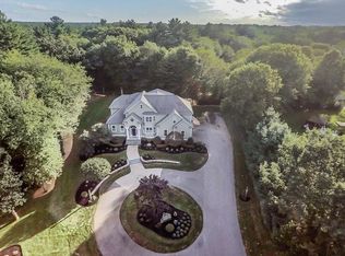 33 Rogers Way, Raynham, MA 02767
