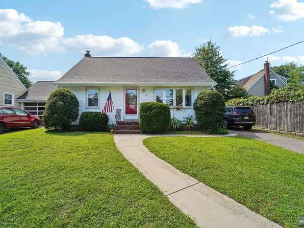 98 N Prospect Ave, Bergenfield, NJ 07621