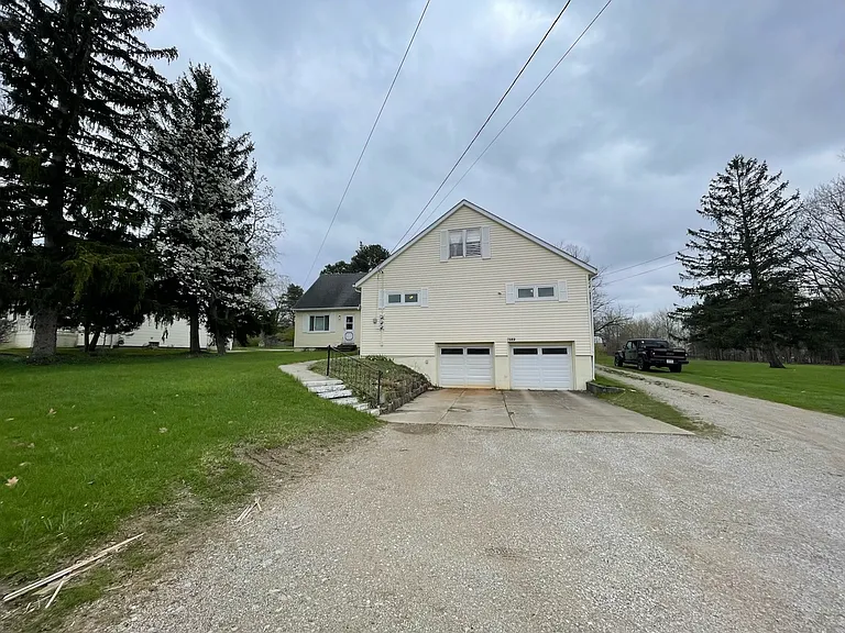 7689 Albion Rd #2 — Photo 7