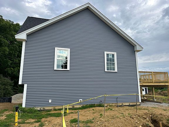 2nd image of 24B Fullam Hill Rd