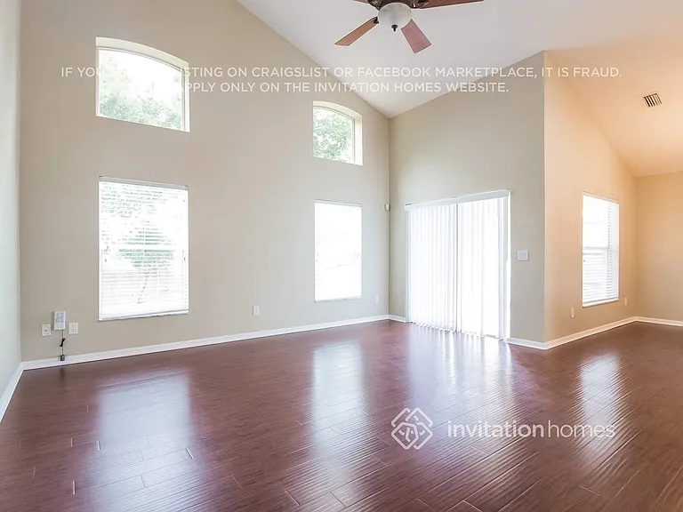 467 Sycamore Springs St — Photo 5
