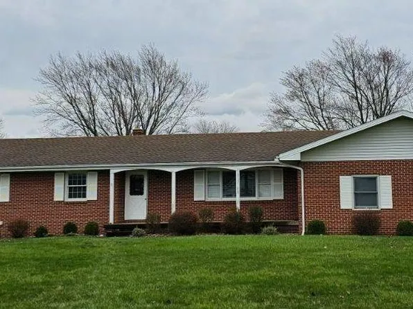 61 Pleasant St, Wakeman, OH 44889