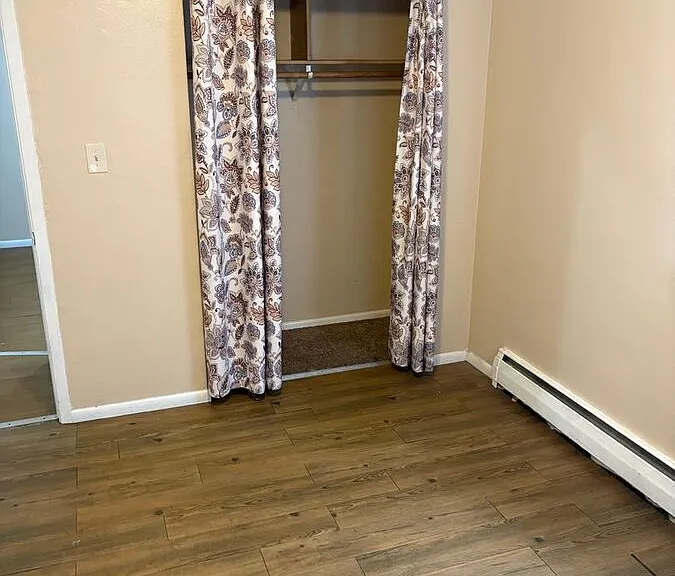 1015 York Ave #1 — Photo 9