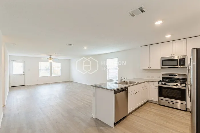 5333 Basil Chase — Photo 7
