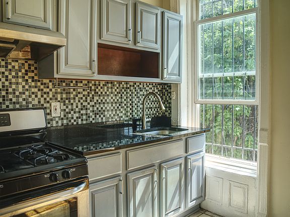 2nd image of 752 Greene Ave #3