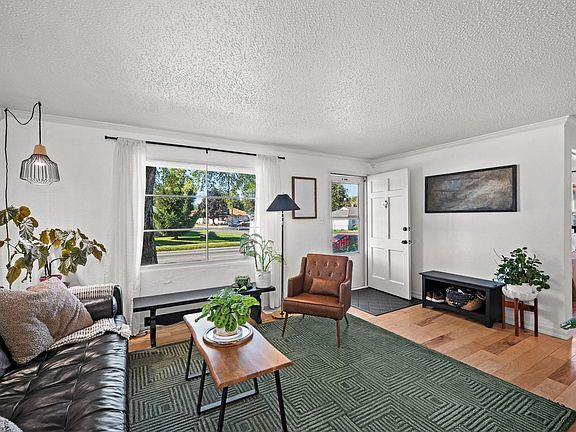 2nd image of 6020 N Douglas Dr