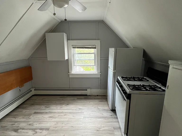 14 Valley Rd #3 — Photo 4