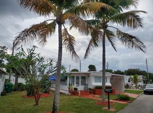 8548 SW 16th St, Davie, FL 33324