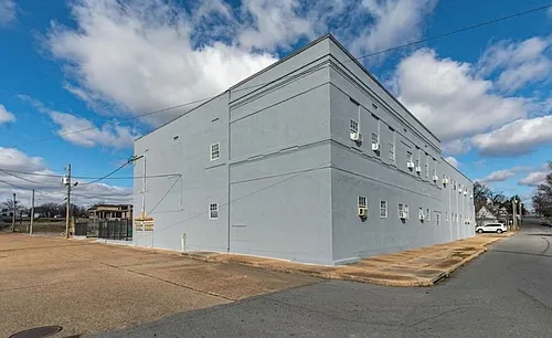 505 Oak St Photo 1