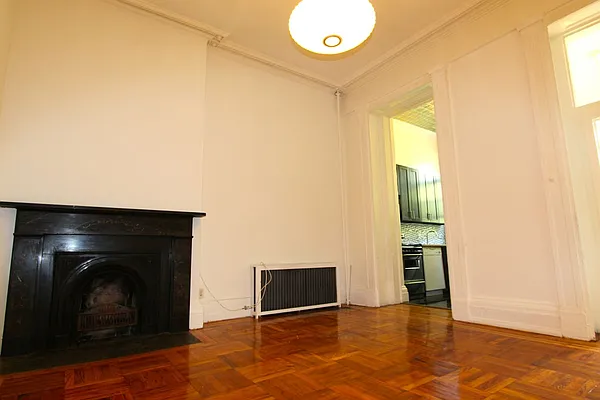 Rented by New York is Home | media 6