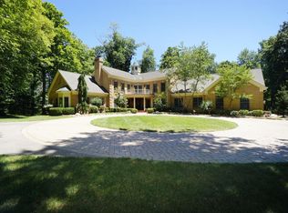 9980 Lakewood Ln, Cincinnati, OH 45242