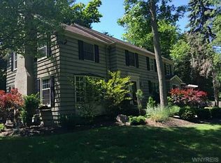 300 Paradise Rd, East Amherst, NY 14051