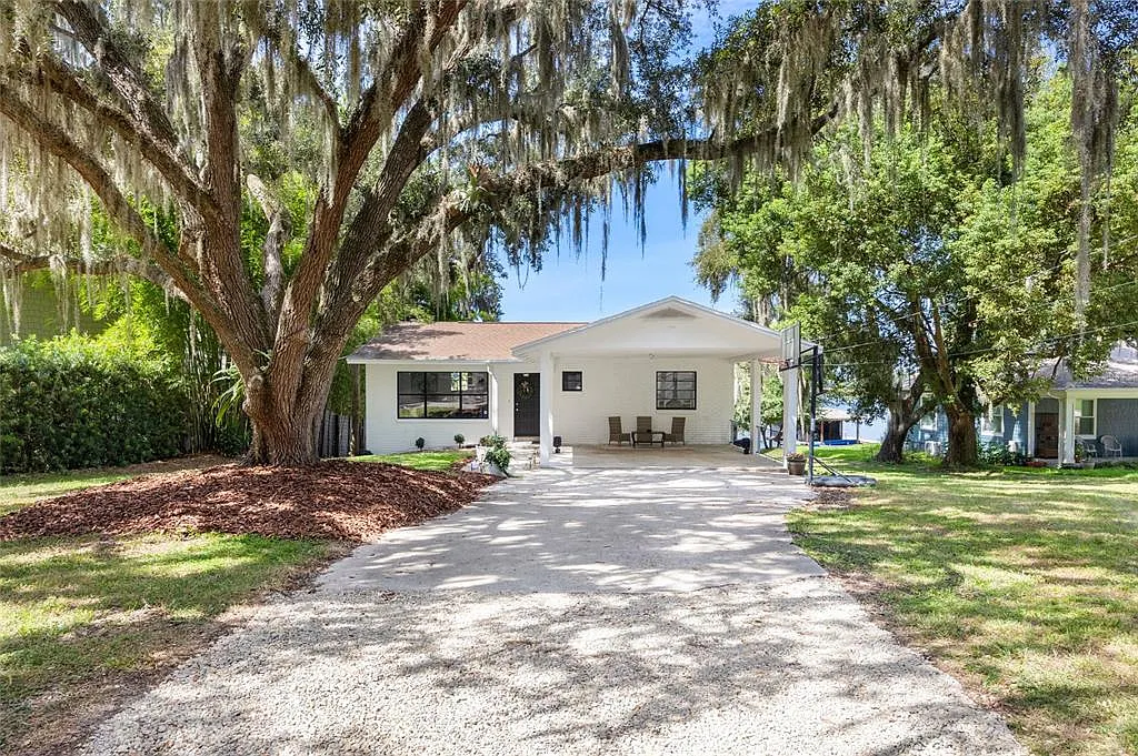 3 bed, 3.0 bath, 1120 sqft, $5,250 — Photo 3
