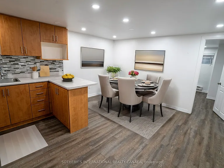227 Beverley St #0 — Photo 8