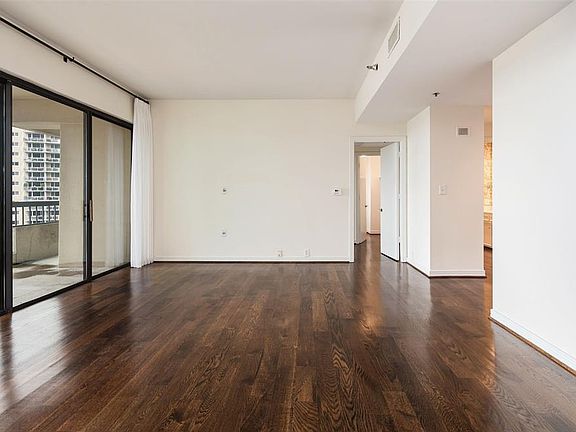 3rd image of 3831 Turtle Creek Blvd APT 14D
