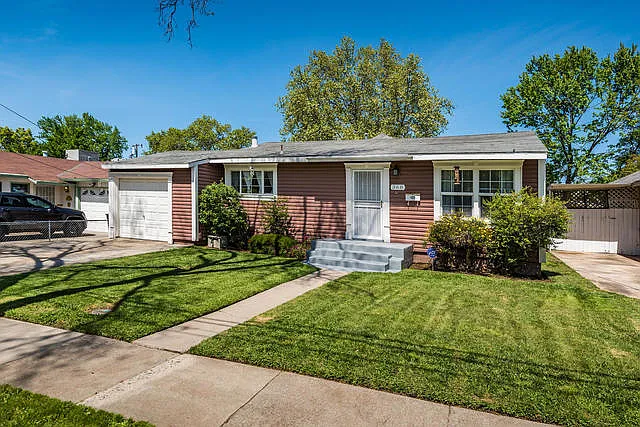 368 Circuit Dr photo 1