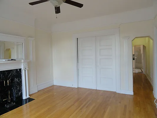 Rented by Manhattan Flats | media 46