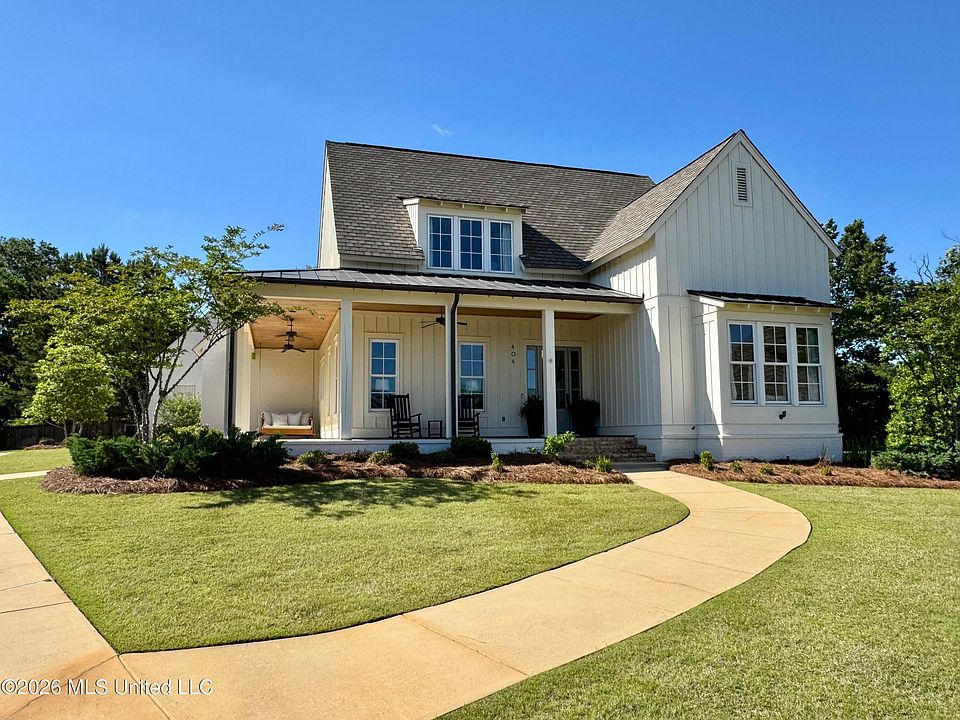 1st image of 404 Herons Ct