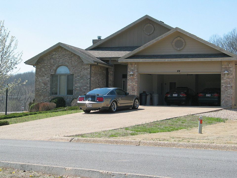 Attached 2-car/golf cart
