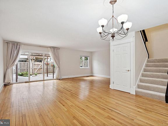 4th image of 5416 Crows Nest Ct