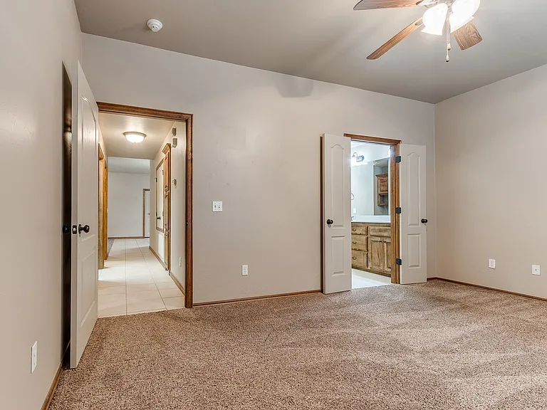 2413 Kyle Robert Ln — Photo 30