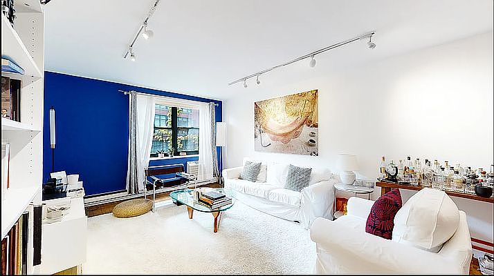 1st image of 680 Washington St APT 4A