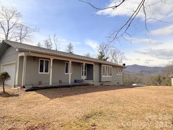35 Azalea Dr, Spruce Pine, NC 28777