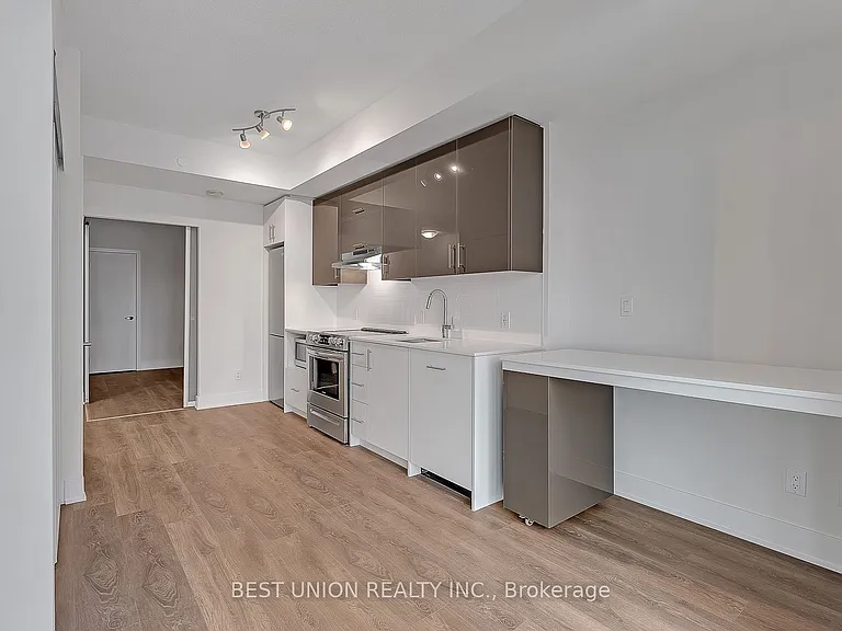 188 Fairview Mall Dr #703 — Photo 3