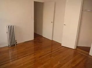 860 Hunts Point Ave APT 3B, Bronx, NY 10474