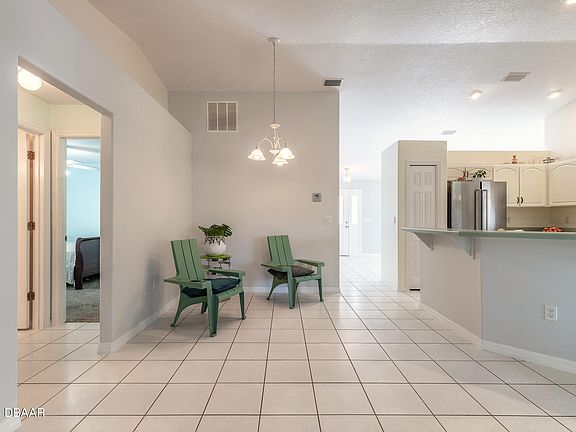 5th image of 39 Princess Ruth Ln