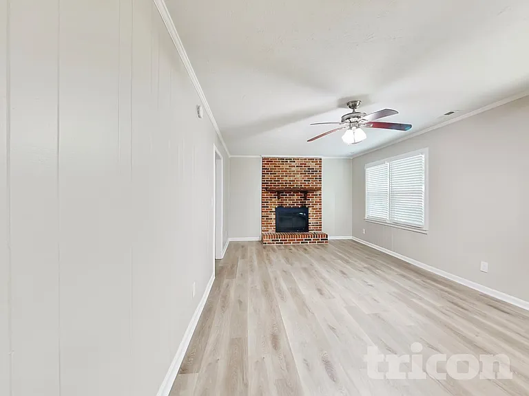 3319 Old Salem Rd SE — Photo 3