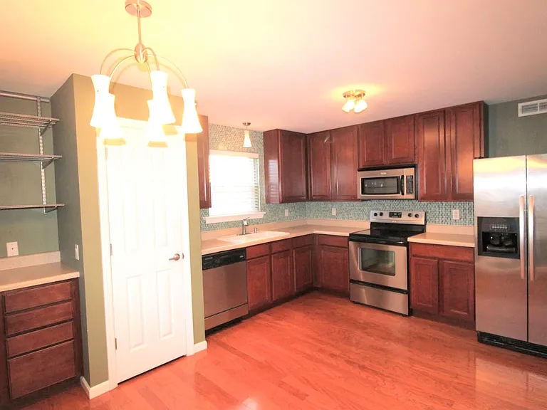 1124 Welsh Dr — Photo 7
