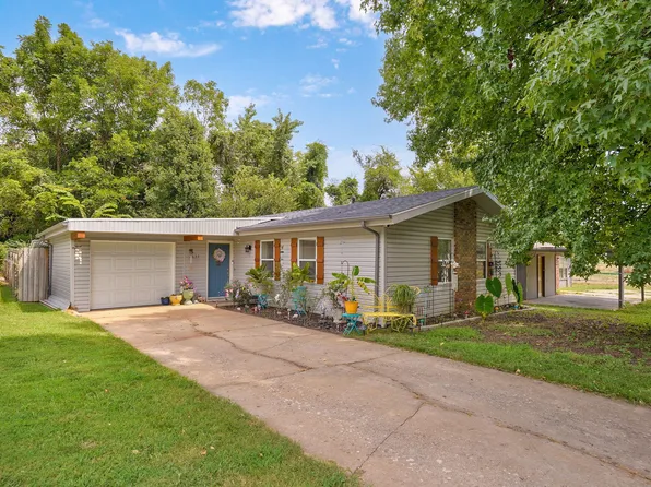 2633 W Phelps Street, Springfield, MO 65802