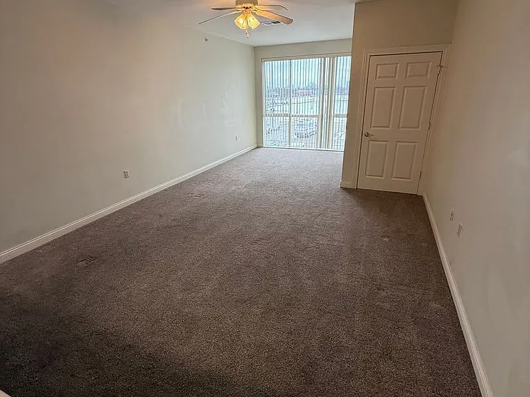Uptown Brass Apartments — Photo 9