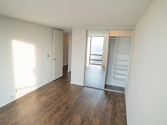 4th image of 1660 N Lasalle St #1308