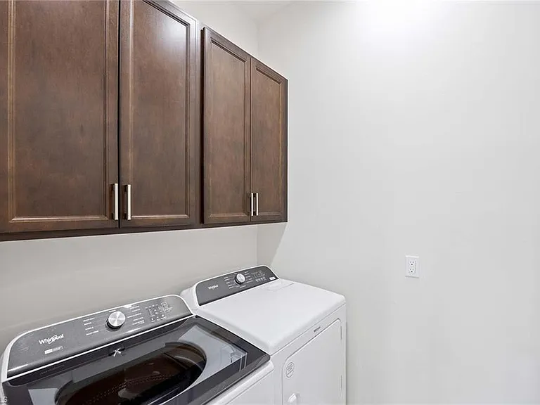 7018 Saona Ct — Photo 13