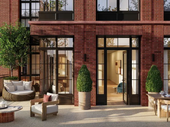 201 East 23rd Street 15C image 2 of 18