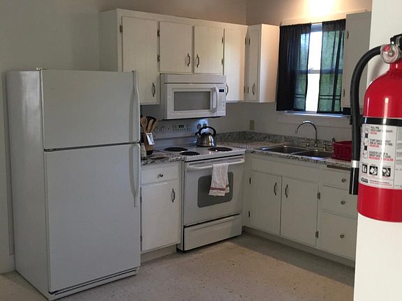 Large Eat in Kitchen