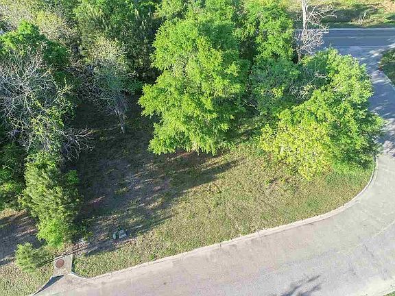 2nd image of 32 Seagrass Ct. #South Causeway