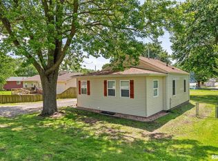 115 4th St, Colona, IL 61241