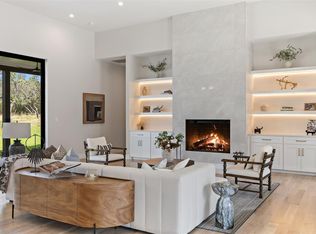 172 Crooked Creek Ct, Johnson City, TX 78636