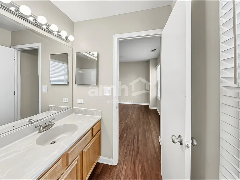 609 Red Barn Trl — Photo 13