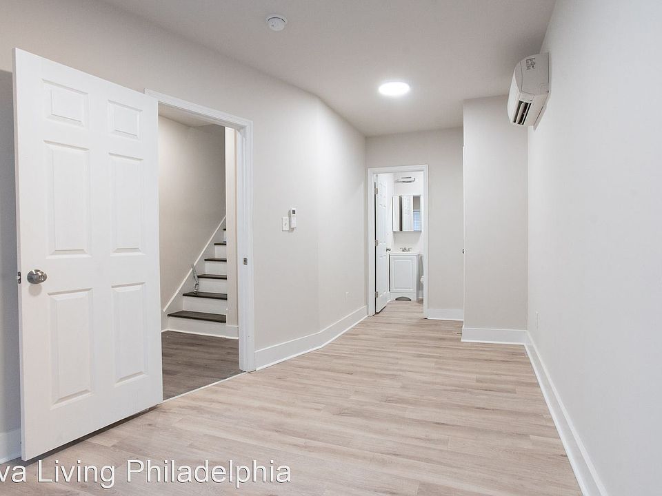 1st image of 839 E Willard St Floor 2