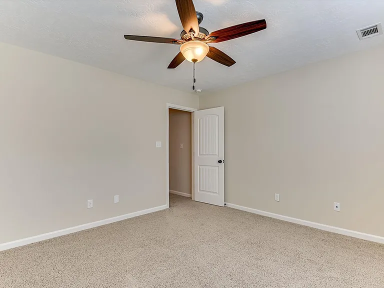 1226 Cypress Trl — Photo 33