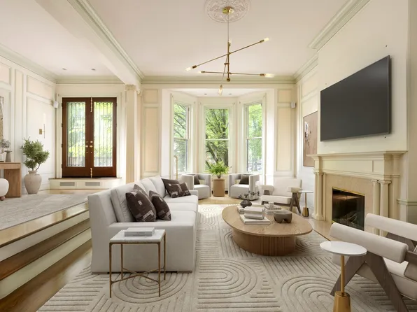 129 Commonwealth Ave, Boston, MA 02116