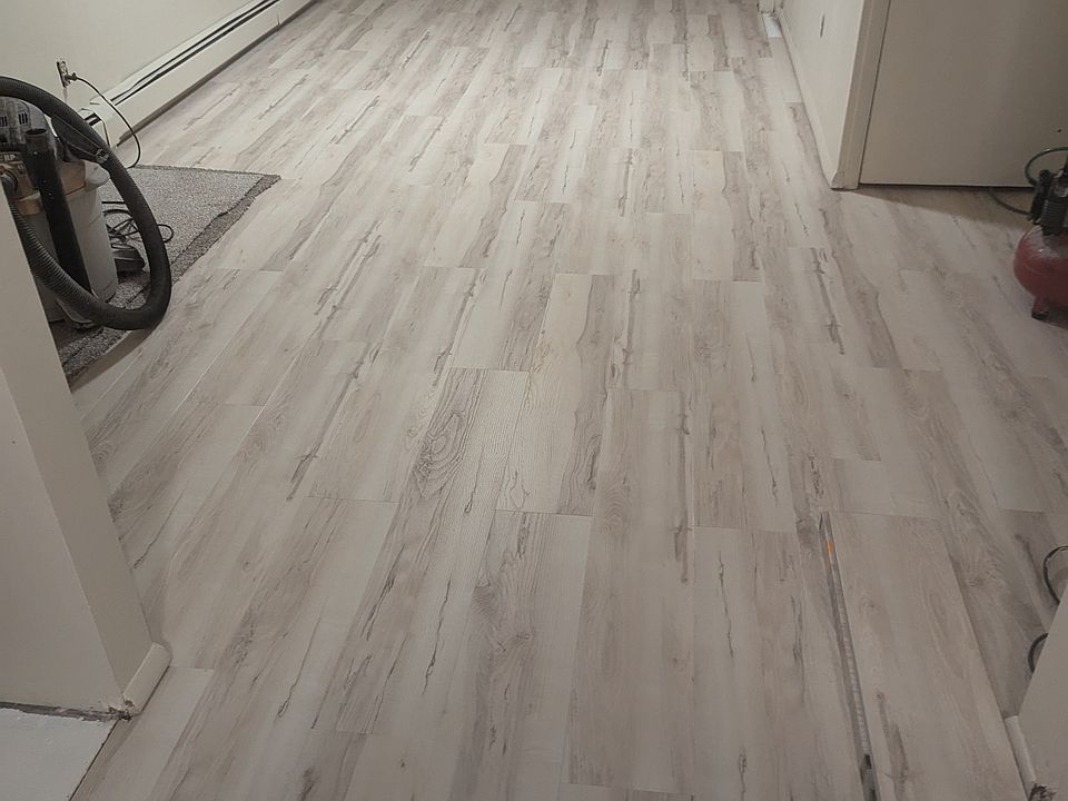 2nd image of 811 W Main St