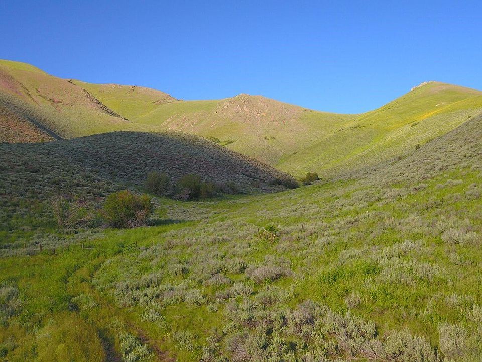 1st image of 100 Water Gulch Rd