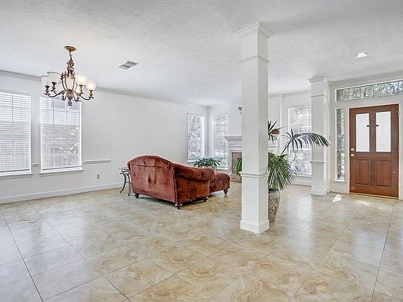 5th image of 6007 Amelia Terrace Ct