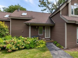 127 Walnut Hill Dr, Galena, IL