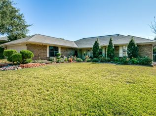 908 Briarcliff Ct, Arlington, TX 76012